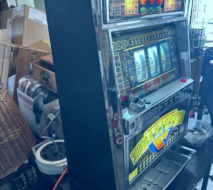 Columbus (40) slot machine