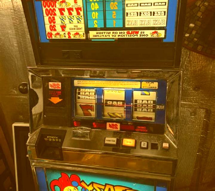 Crazy Granny slot machine