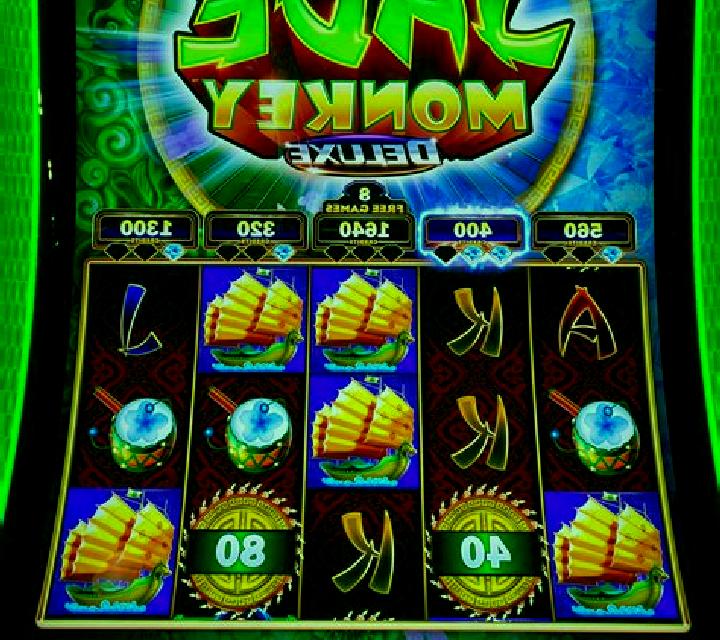 Crazy Monkey Deluxe slot machine