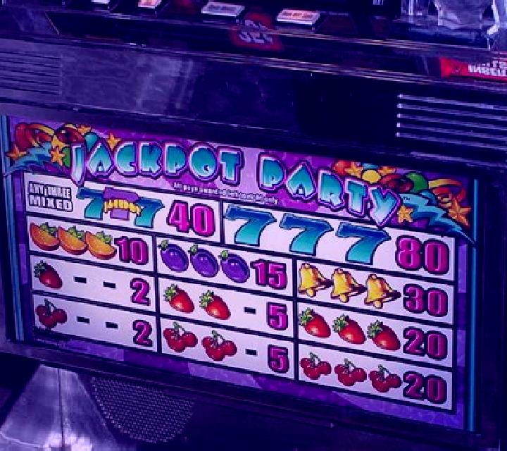 Crazy Party slot machine