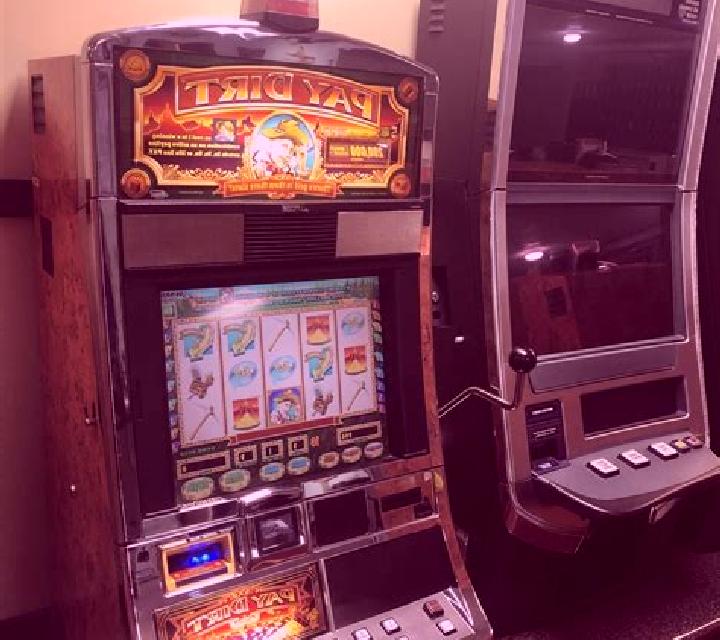 Cricket Legacy BB slot machine