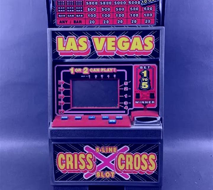 Criss Cross (others) slot machine