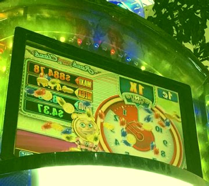 Croc Around the Clock slot machine