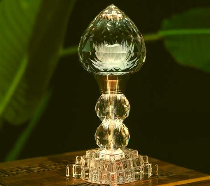 Crystal Lotus online slot