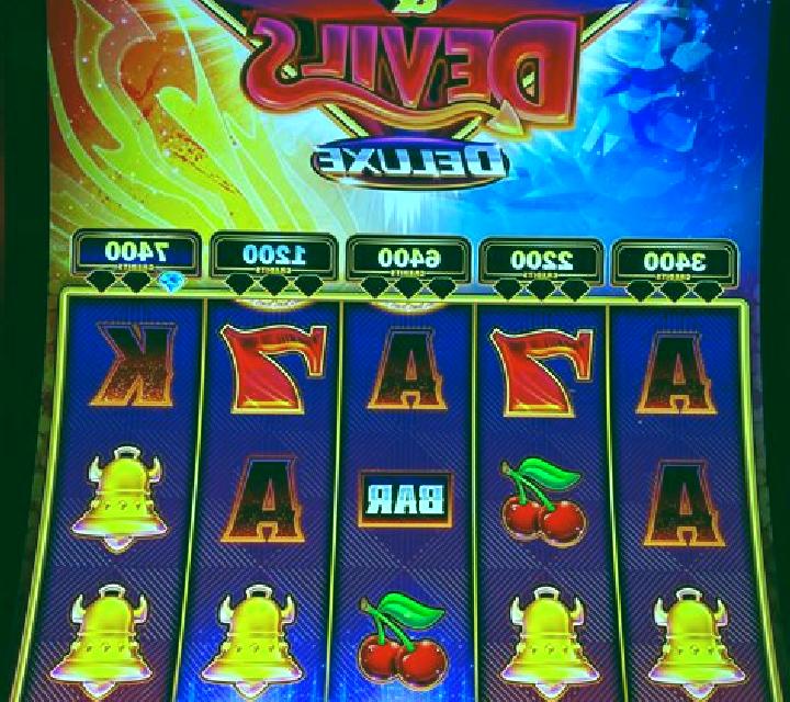 Dawn of Diamonds slot machine