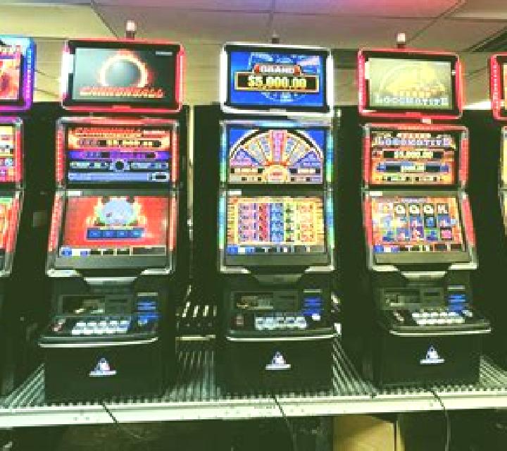 Dead Or Alive 2 Feature Buy slot machine