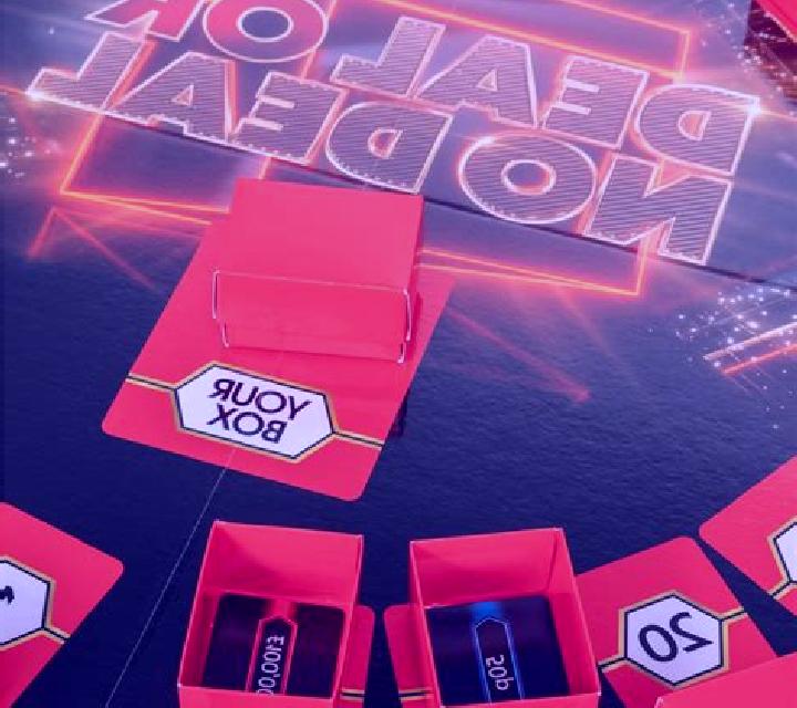 Deal or No Deal Box Clever slot game