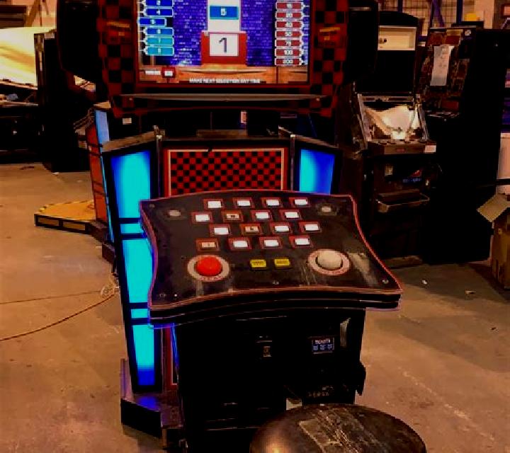 Deal or No Deal: What’s in Your Box Scratchcard slot machine