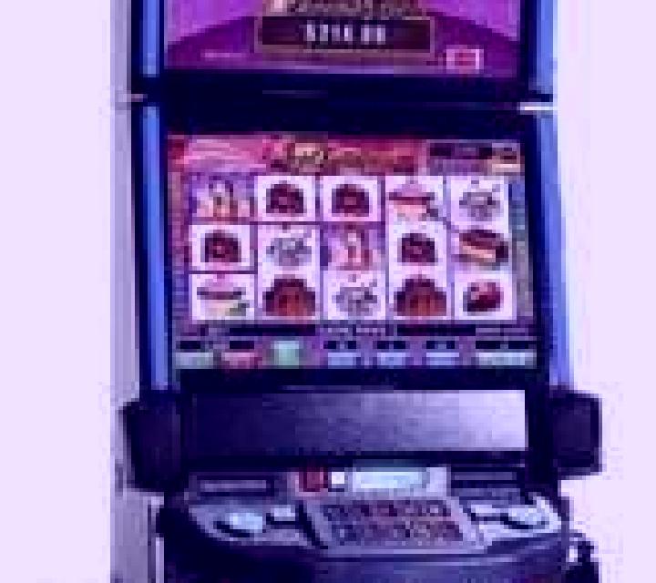 Decadence slot machine