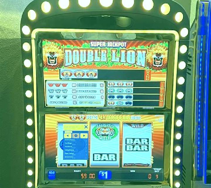 Deep Core slot machine
