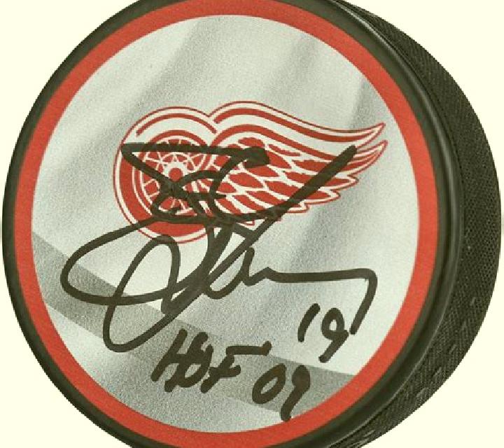 Detroit Red Wings Ultimate Puck LuckyTap slot machine