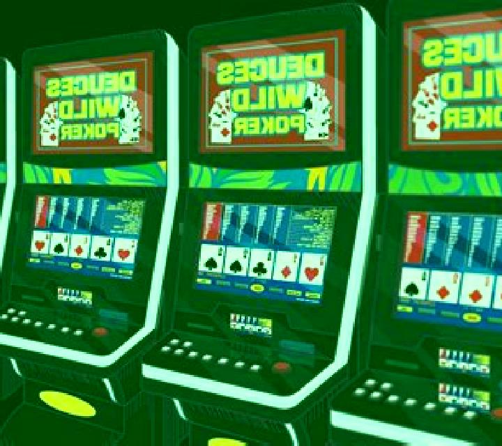 Deuces and Joker 4 Hand Poker slot machine