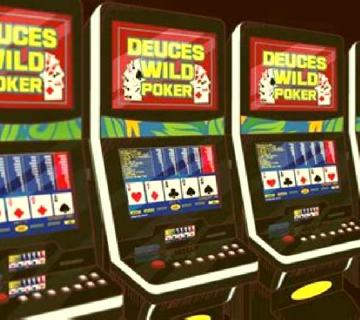 Deuces Wild (Betsoft) slot machine