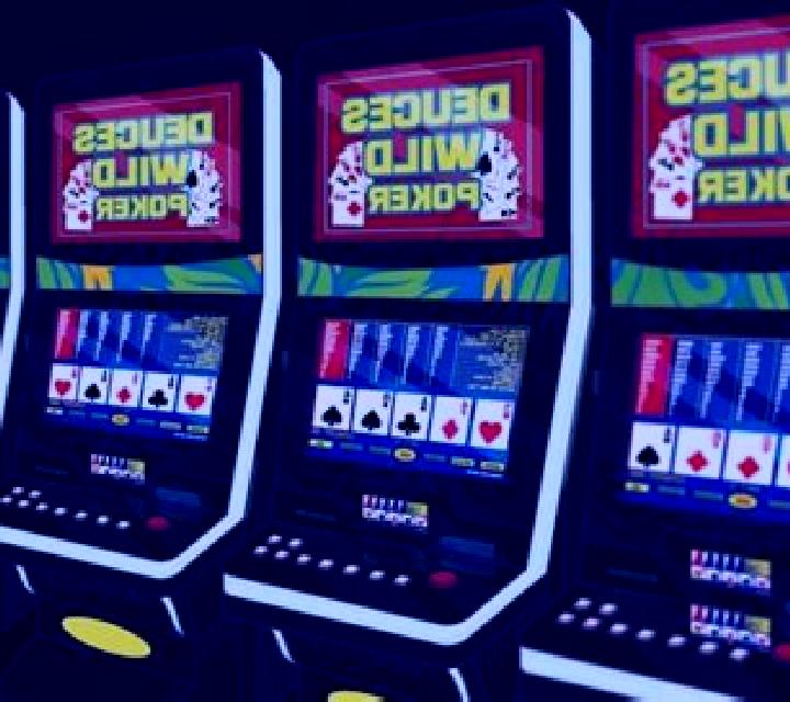 Deuces Wild (GamesOs) slot