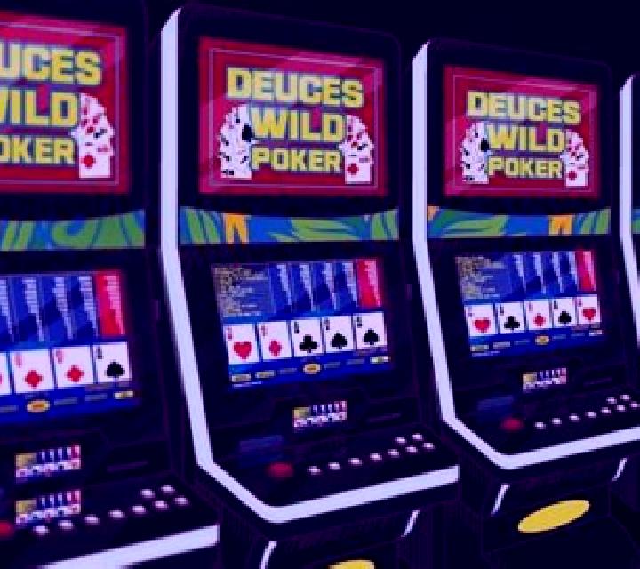 Deuces Wild (Nucleus Gaming) slot machine