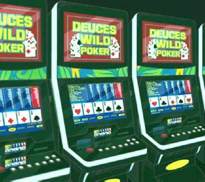Deuces Wild - Power Poker slot game