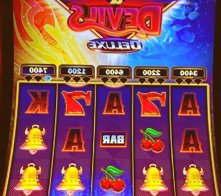 Devil s Lucky Spins slot machine