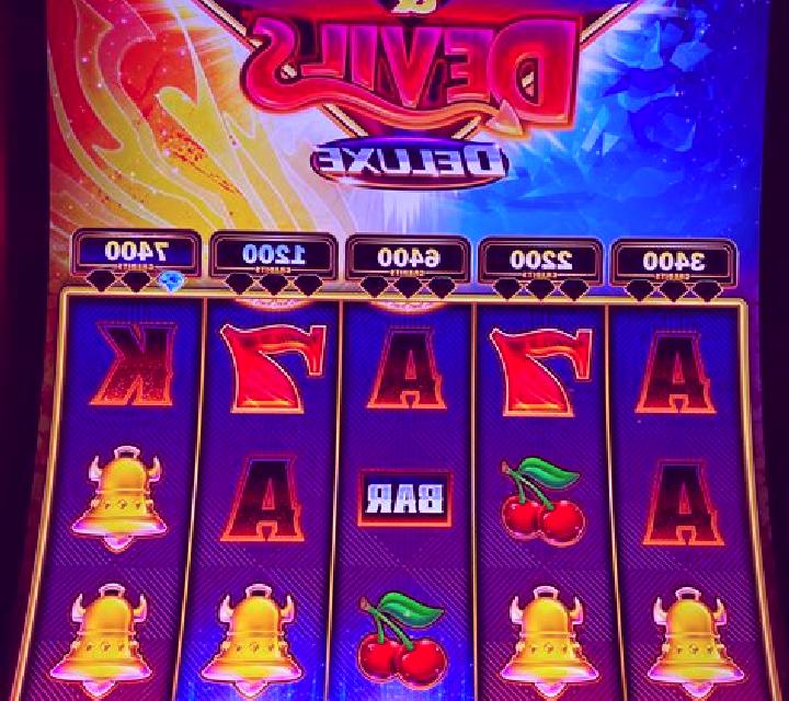 Devil s Symphony slot machine