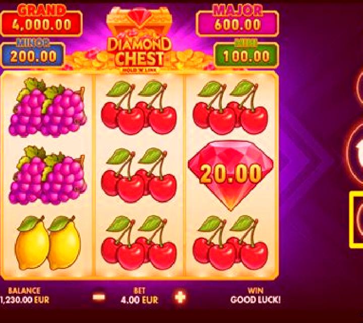 Diamond Chest: Hold N Link slot