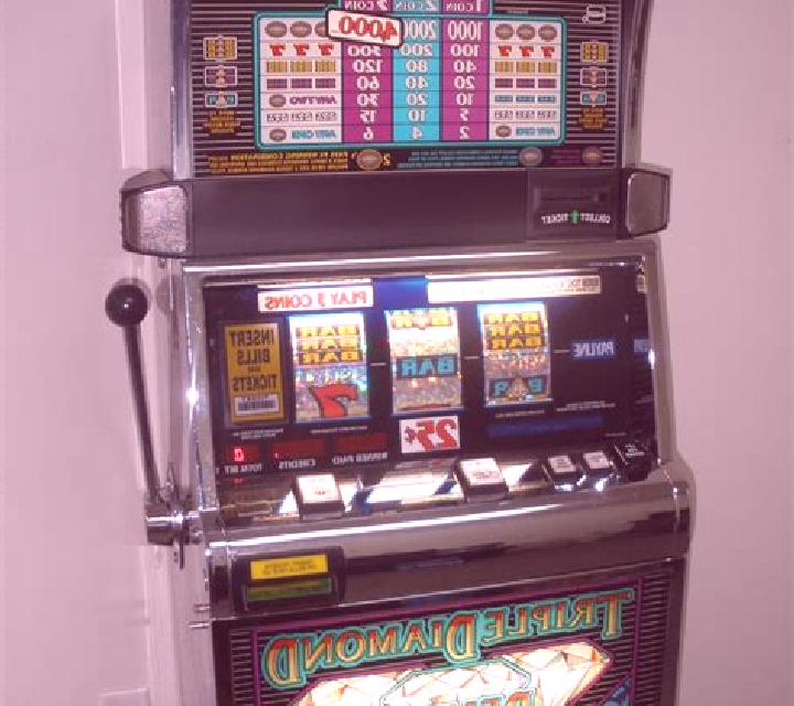 Diamond Diamond Diamond slot machine