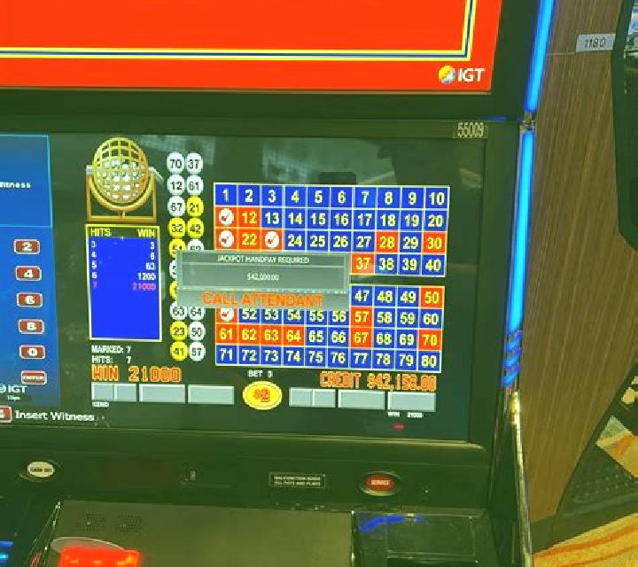 Diamond Keno slot machine