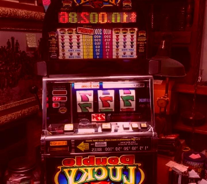 Diamond Mystery - 40 Charming 7 s slot machine