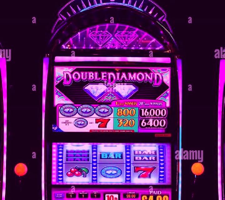 Diamond Strip slot machine