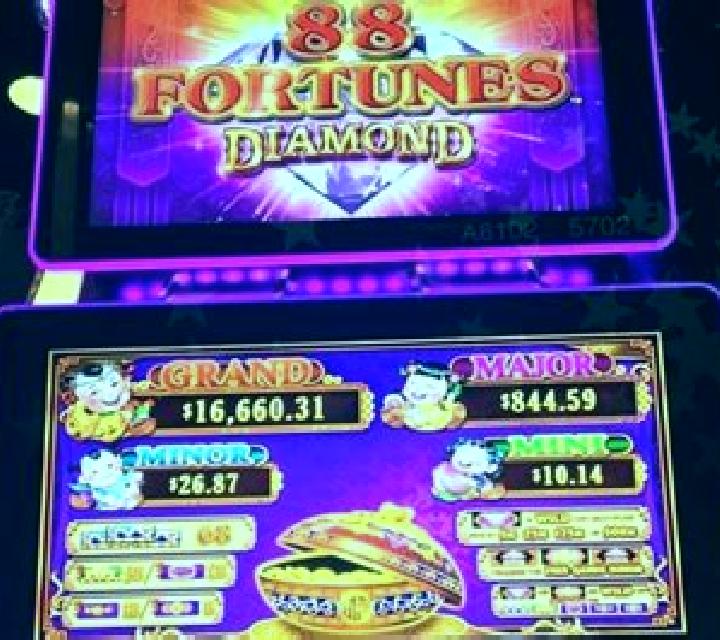 Diamonds of Fortune slot