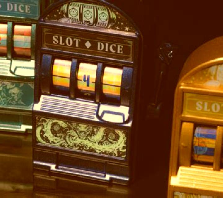 Dice Gold slot machine