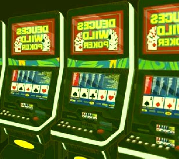 DJ Wild Stud Poker slot machine