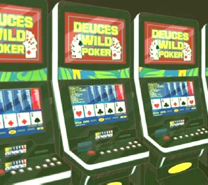 DJ Wild Stud Poker slot