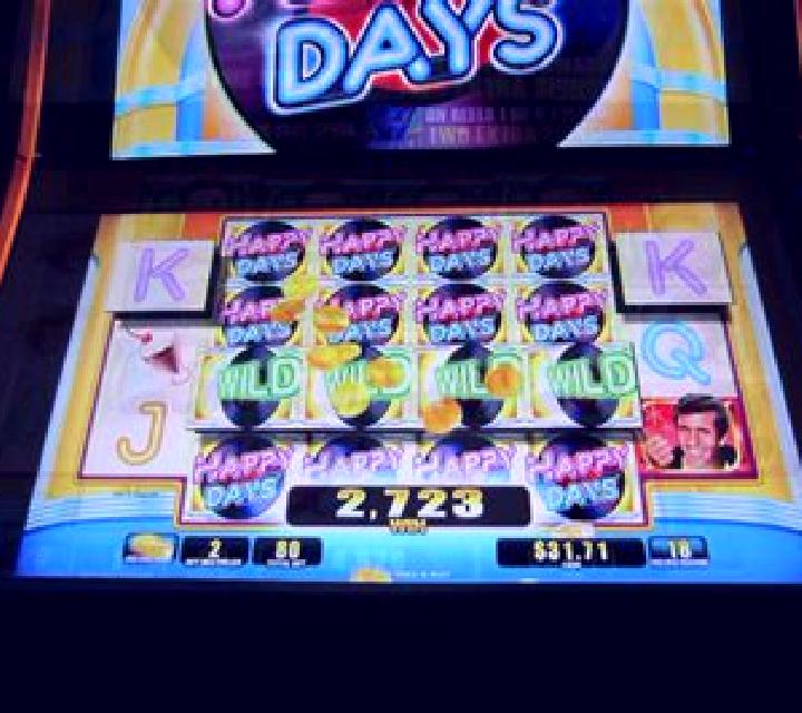 Dog Days slot machine