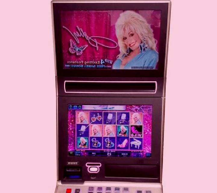 Dolly slot
