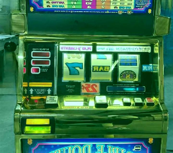 Double O Dollars slot