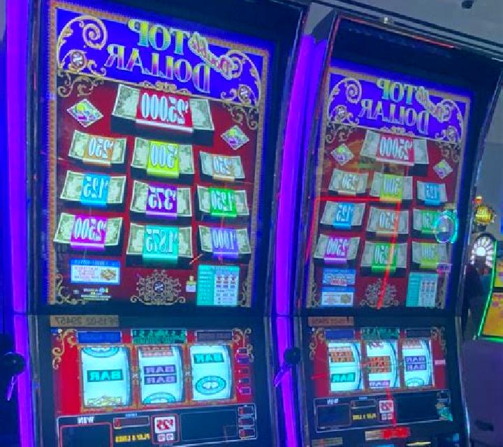 Double Top Dollar slot game