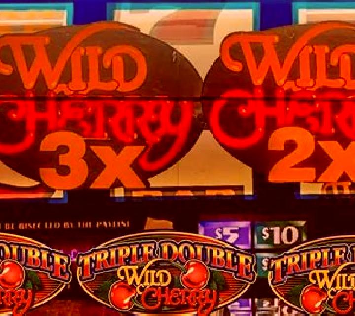 Double Triple Wild Claw slot