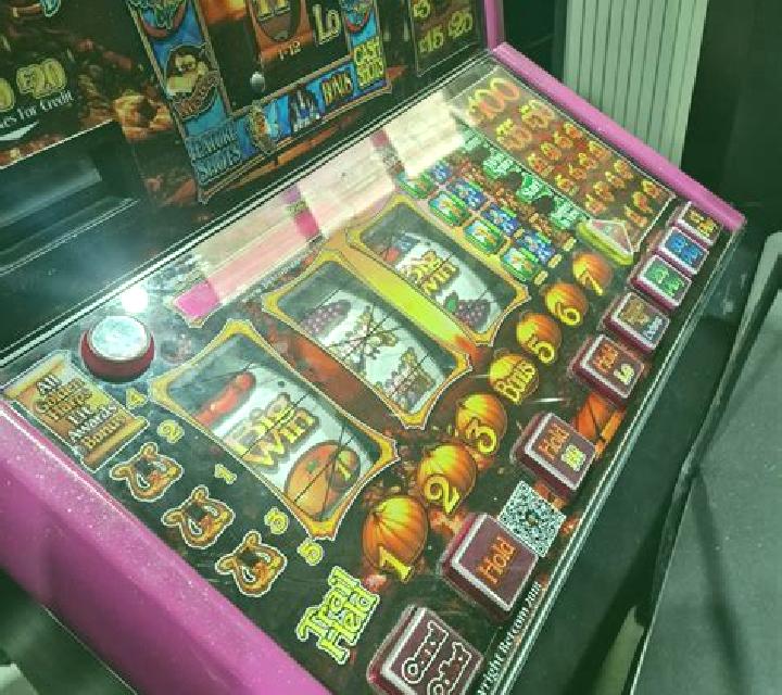 Down the Pub online slot