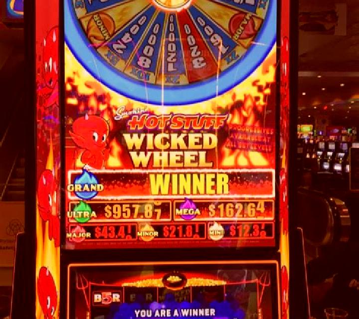Dr. FranCA$Htein slot game
