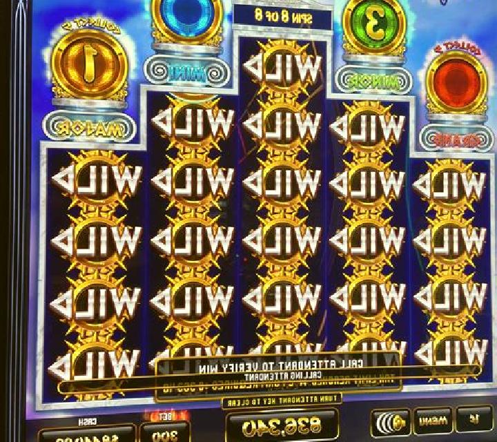 Dragon 8s slot machine
