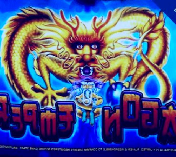 Dragon Emperor (Aristocrat) slot