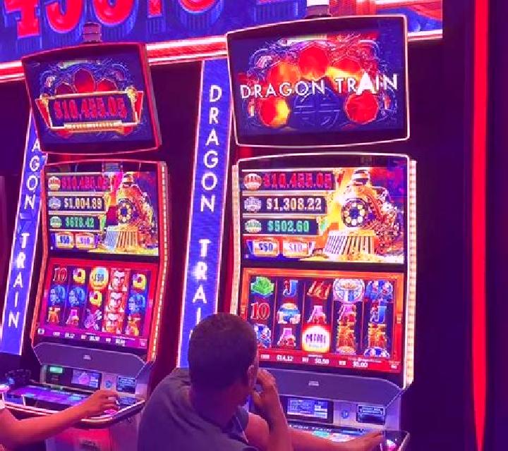 Dragon s Gold (X Room) slot game