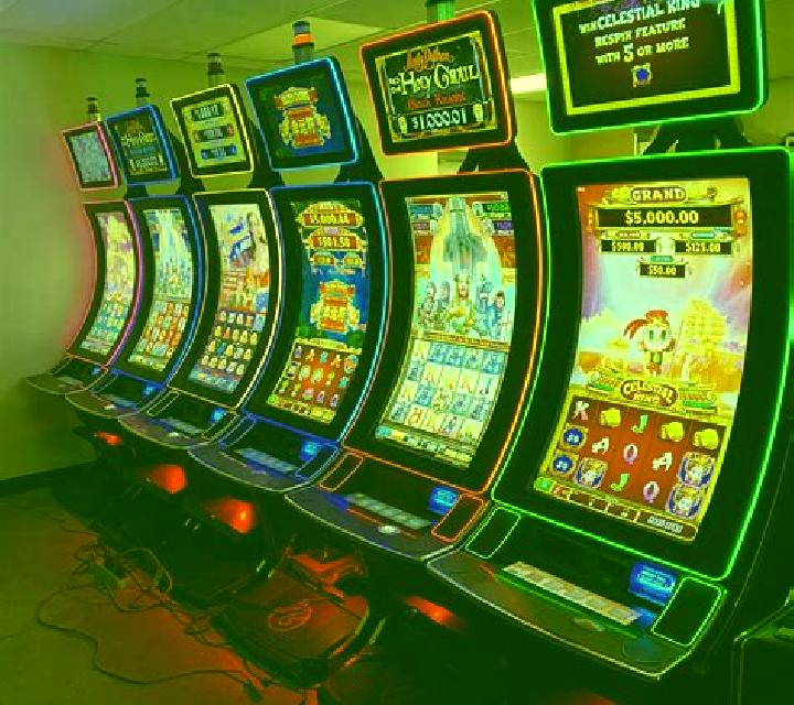 Draw High Low (Nucleus Gaming) slot machine
