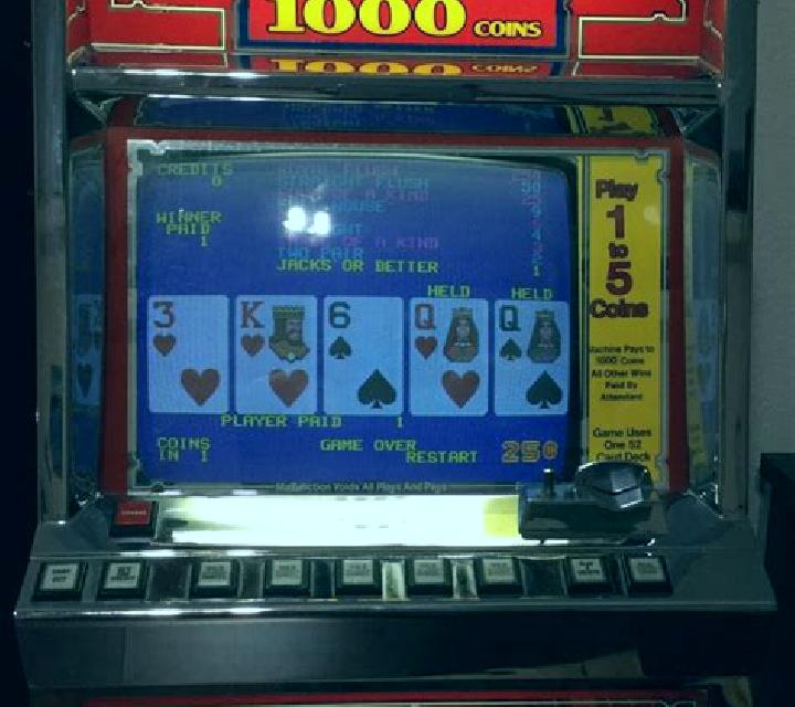Draw Poker (R. Franco) slot machine