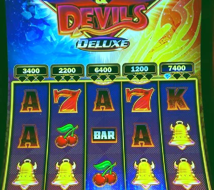 Dungeons and Diamonds slot machine