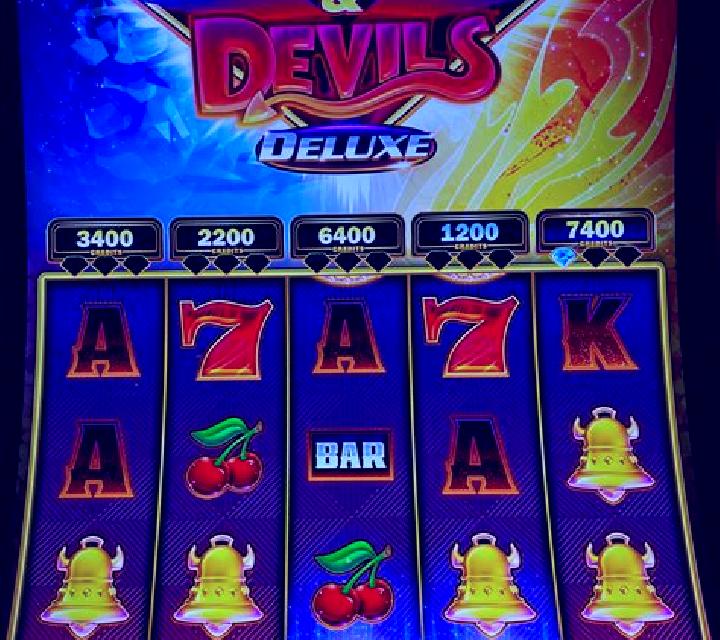Dust Devil slot machine