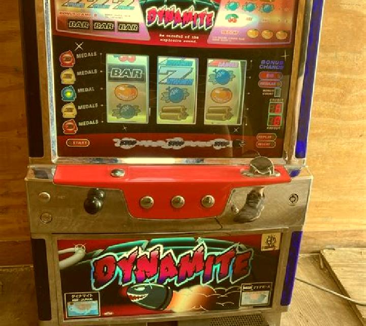Dynamite Boom Dice slot machine
