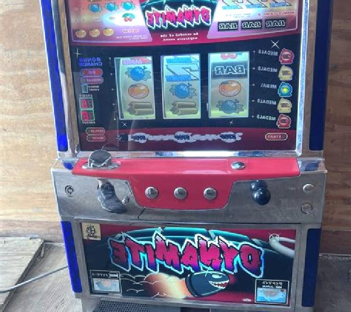 Dynamite Boost slot machine