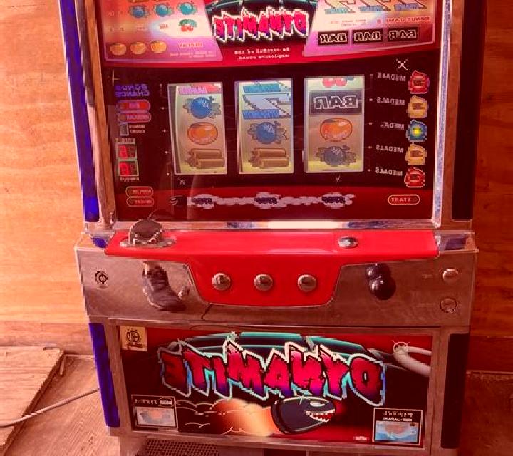 Dynamite Frenzy slot machine