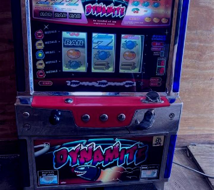 Dynamite Strike slot machine