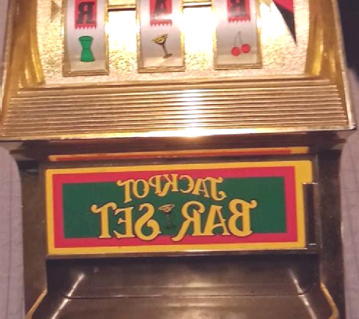 Elf Jo slot machine
